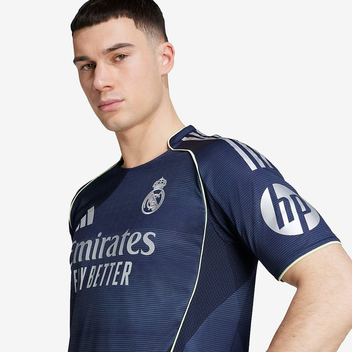 Camiseta Real Madrid segunda equipación 25/26 authentic